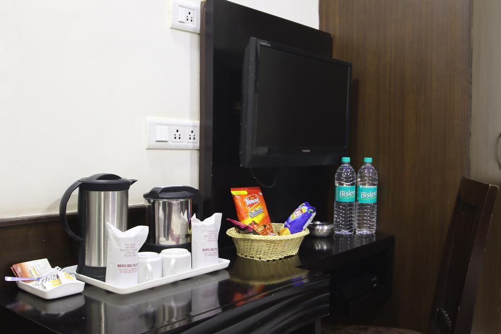 Hotel Hill Palace -Near Karol Bagh Metro Station Delhi  Exterior photo